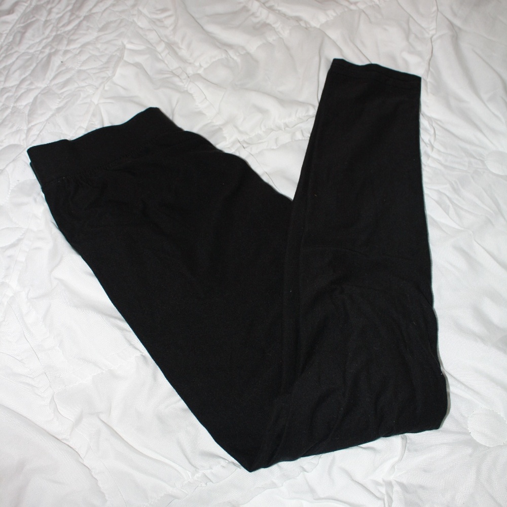 Black leggings